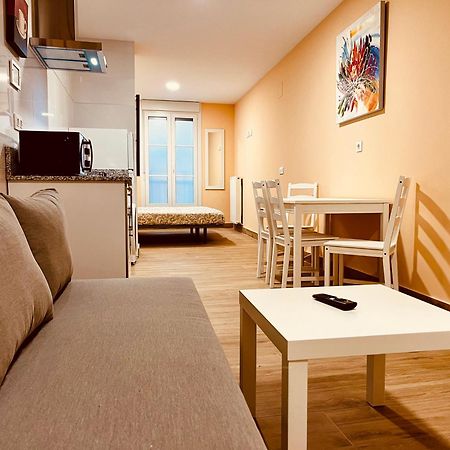 לוגרוניו Apartamentos San Nicolas מראה חיצוני תמונה