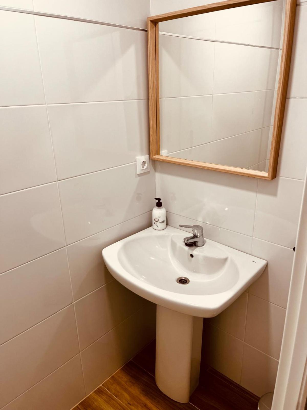לוגרוניו Apartamentos San Nicolas מראה חיצוני תמונה