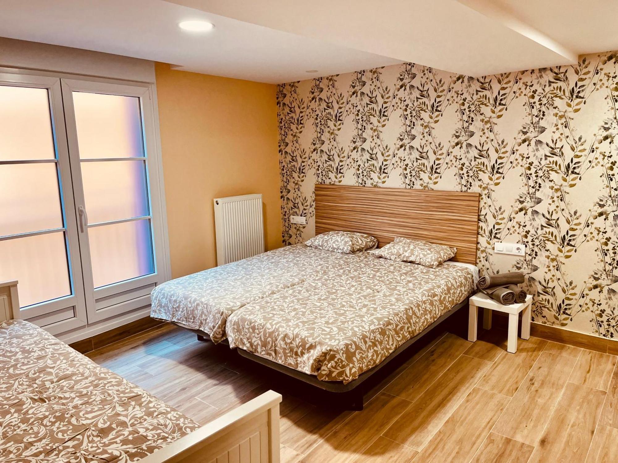 לוגרוניו Apartamentos San Nicolas מראה חיצוני תמונה