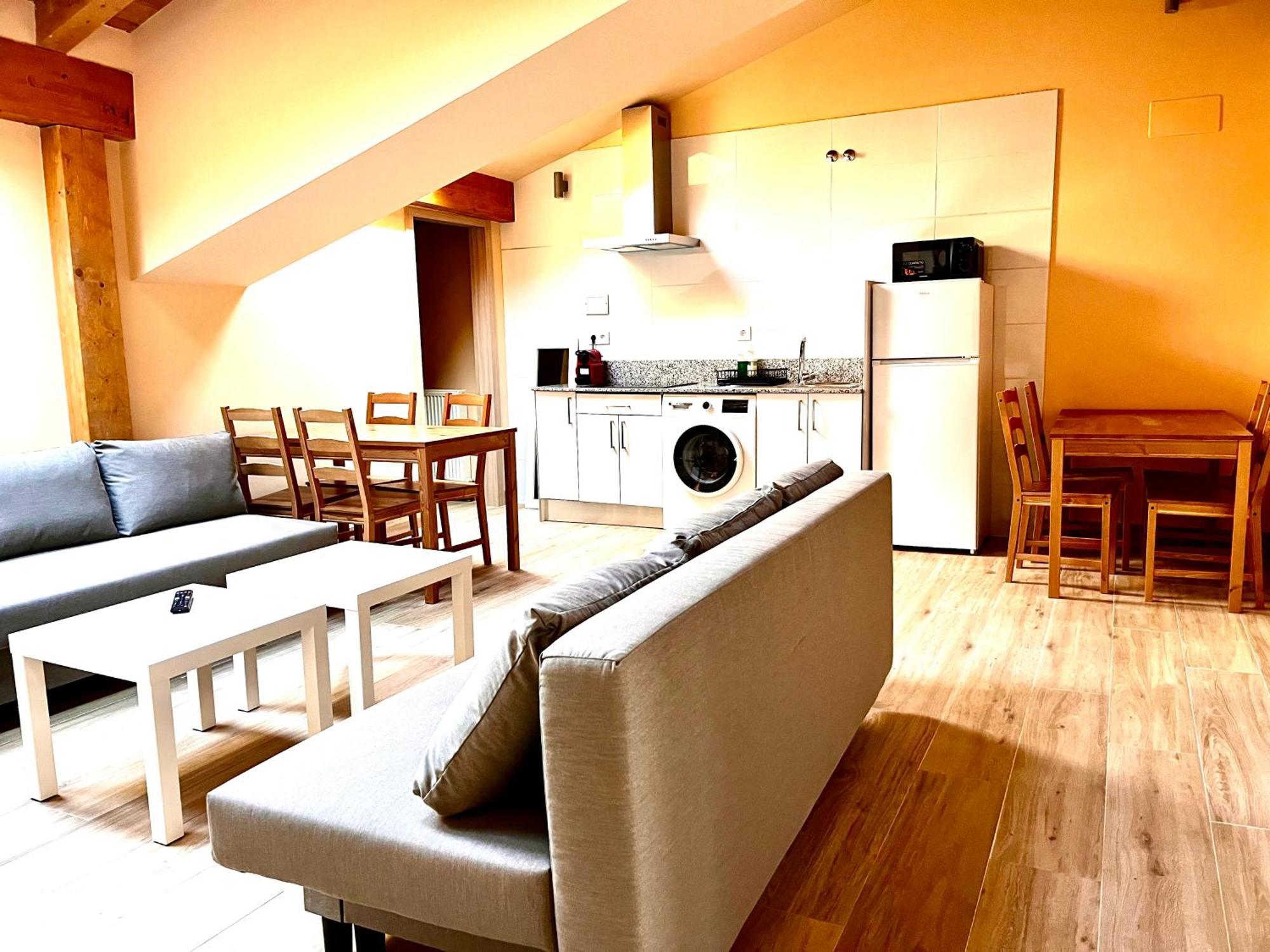 לוגרוניו Apartamentos San Nicolas מראה חיצוני תמונה