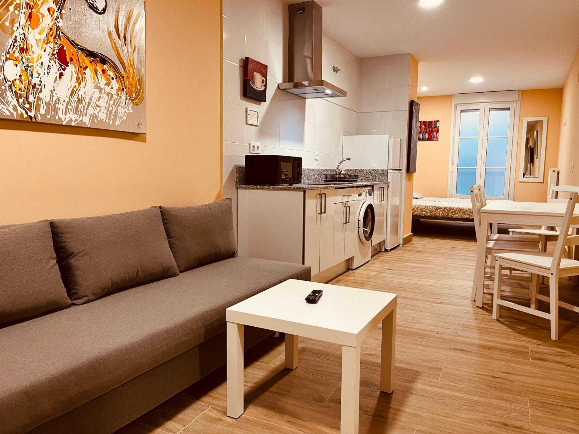 לוגרוניו Apartamentos San Nicolas מראה חיצוני תמונה